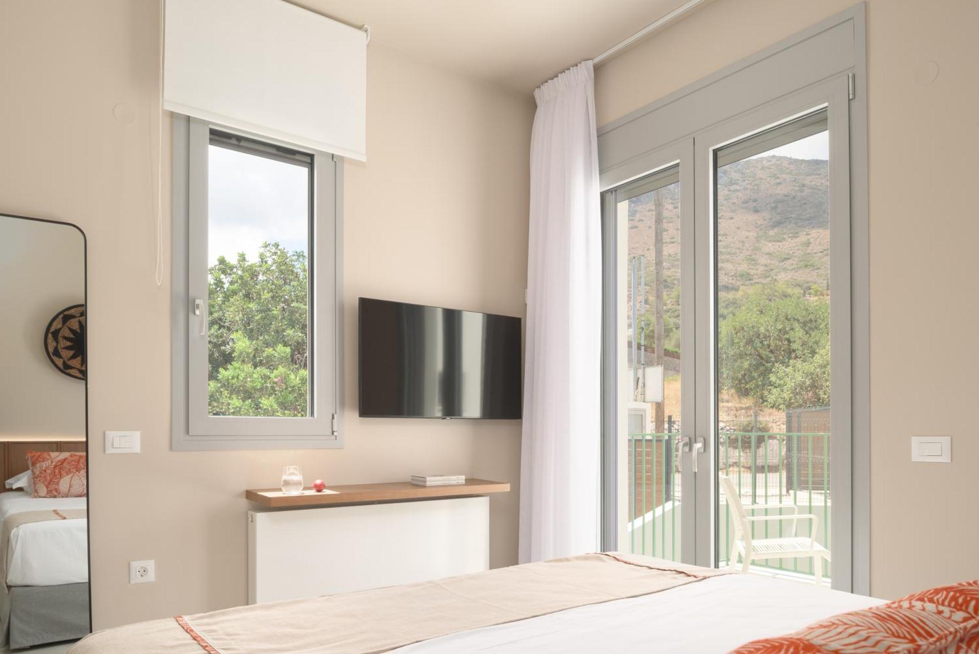 Olvios Villas, With 35m2 Pool & Seaviews, By Thinkvilla Heraklion (Crete)